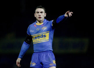 Kevin Sinfield playing for Leeds Rhinos - image under creative commons by XxDJH1994xx
