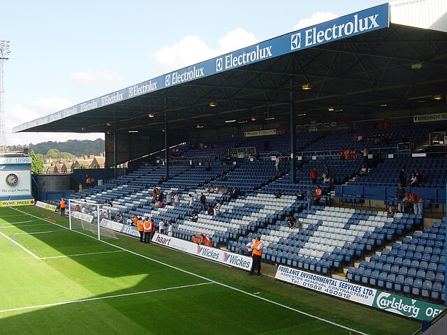 Kenilworth Road, Courtesy of Wikimedia Commons