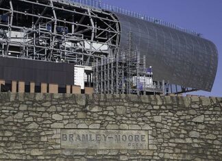 Everton stadium being built at Bramley-Moore Dock. Photo credits to Arthur C Harris / Wikimedia Commons