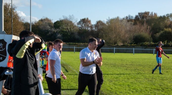 Ashville FC manager Steven Scott (center) during the team's 2-1 victory over Marske United in the FA Vase last weekend (Image courtesy of Ashville FC)