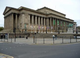 Photo from outside of St Liverpool landmark George's Hall