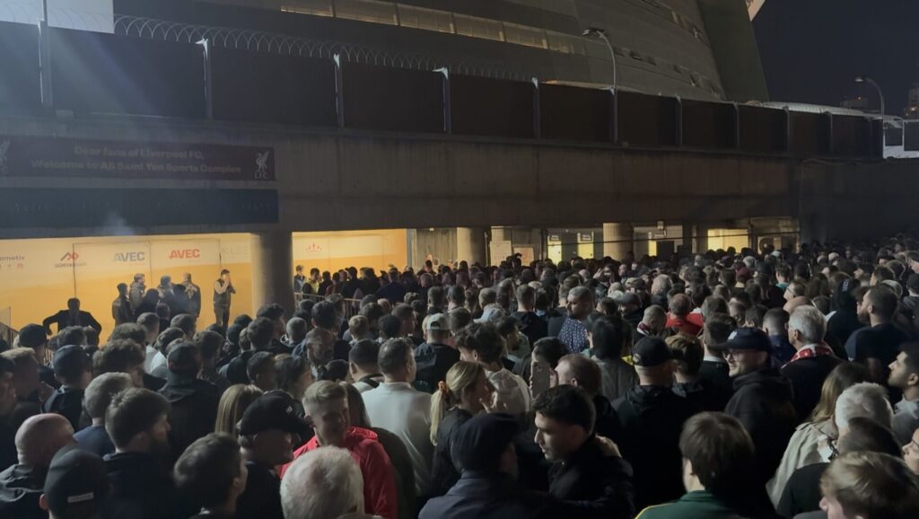 Liverpool fans queuing to enter Rams Park
