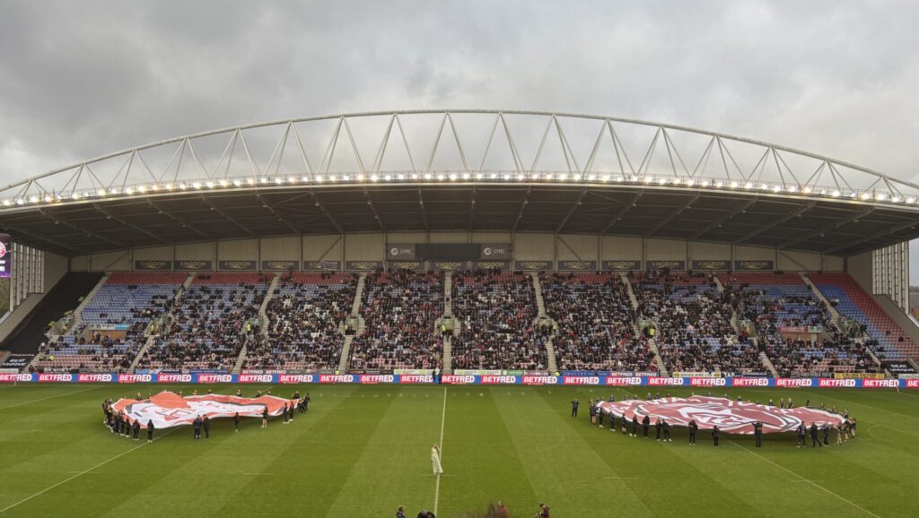 The atmosphere builds before Saints second consecutive Grand Final