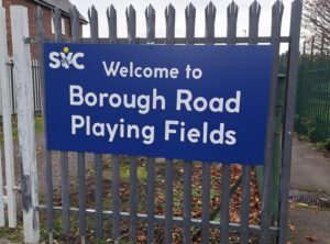 Shaftesbury Fields closed- pic by Louis Parr