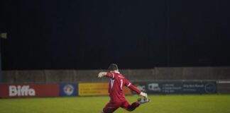 Motors number one Reece Trueman takes a free kick. Image by Hollie McCulloch